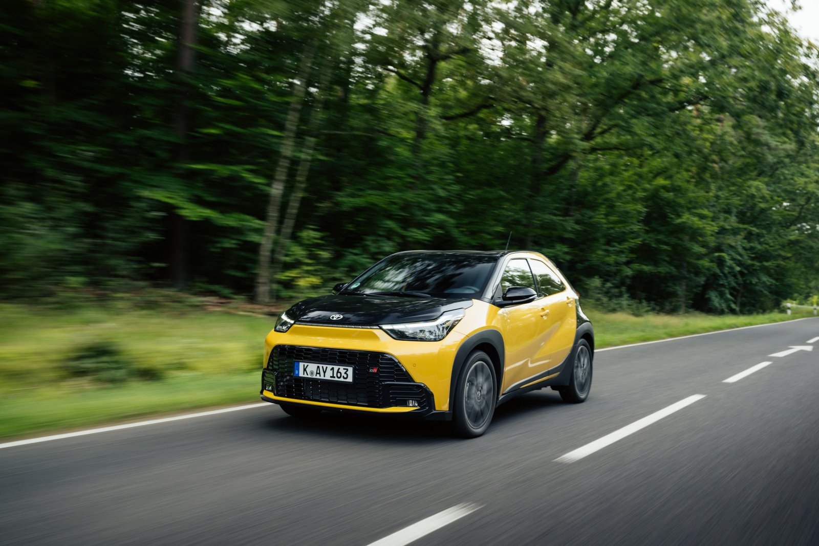Toyota Aygo X Cross Hybrid, el primer 100% híbrido del segmento A